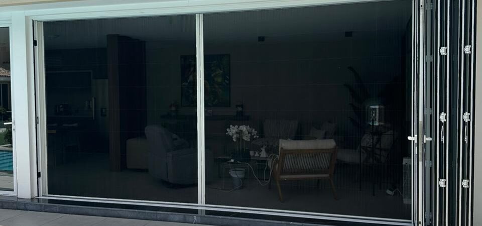 Which Mosquito Screen Type Should You Choose in Dubai? Pleated, Retractable, Sliding, Fixed and More, Compared